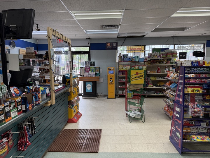 Image of Canadian Grocery and Confectionery