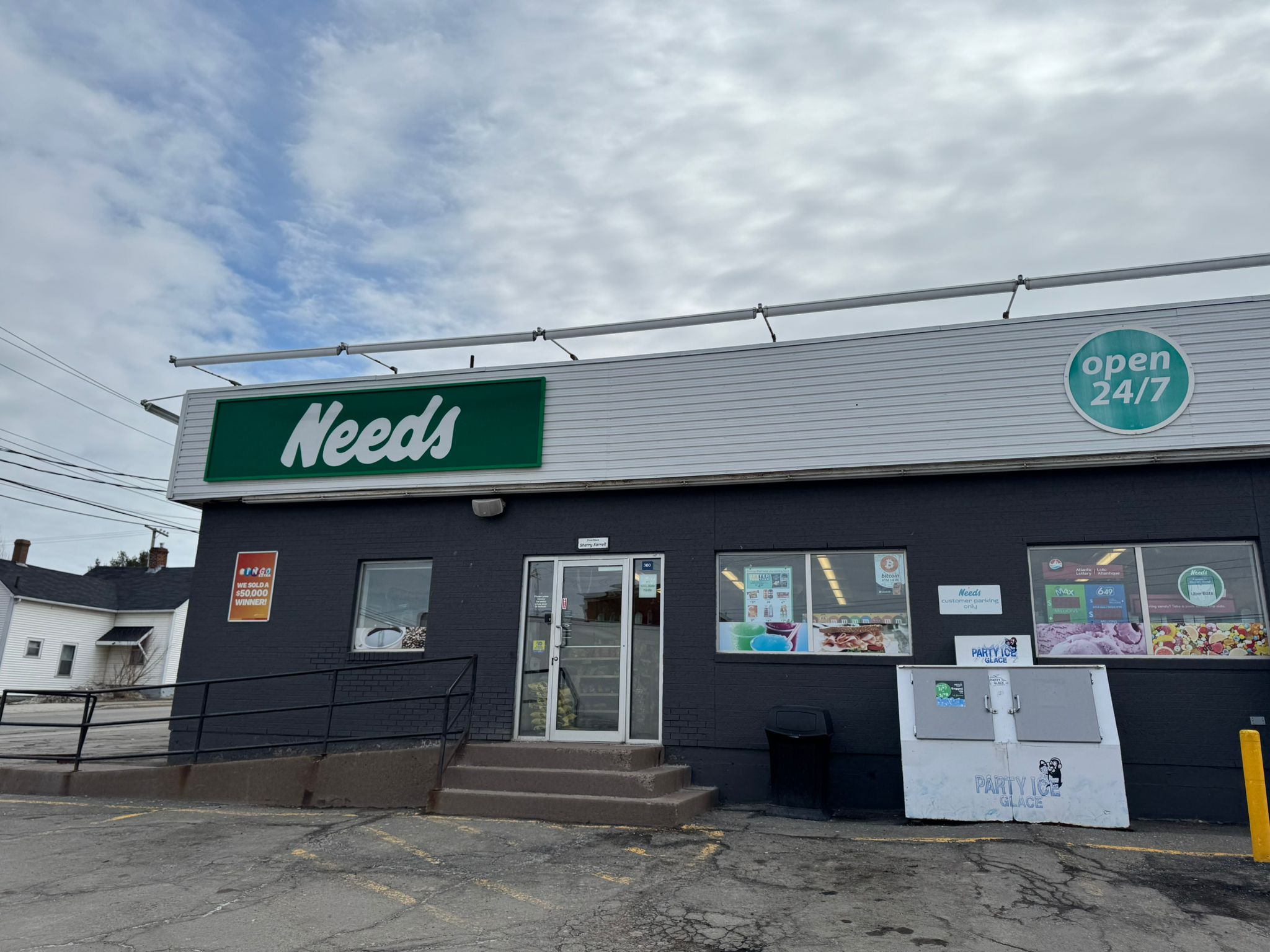 Image of Needs Convenience - East River Rd