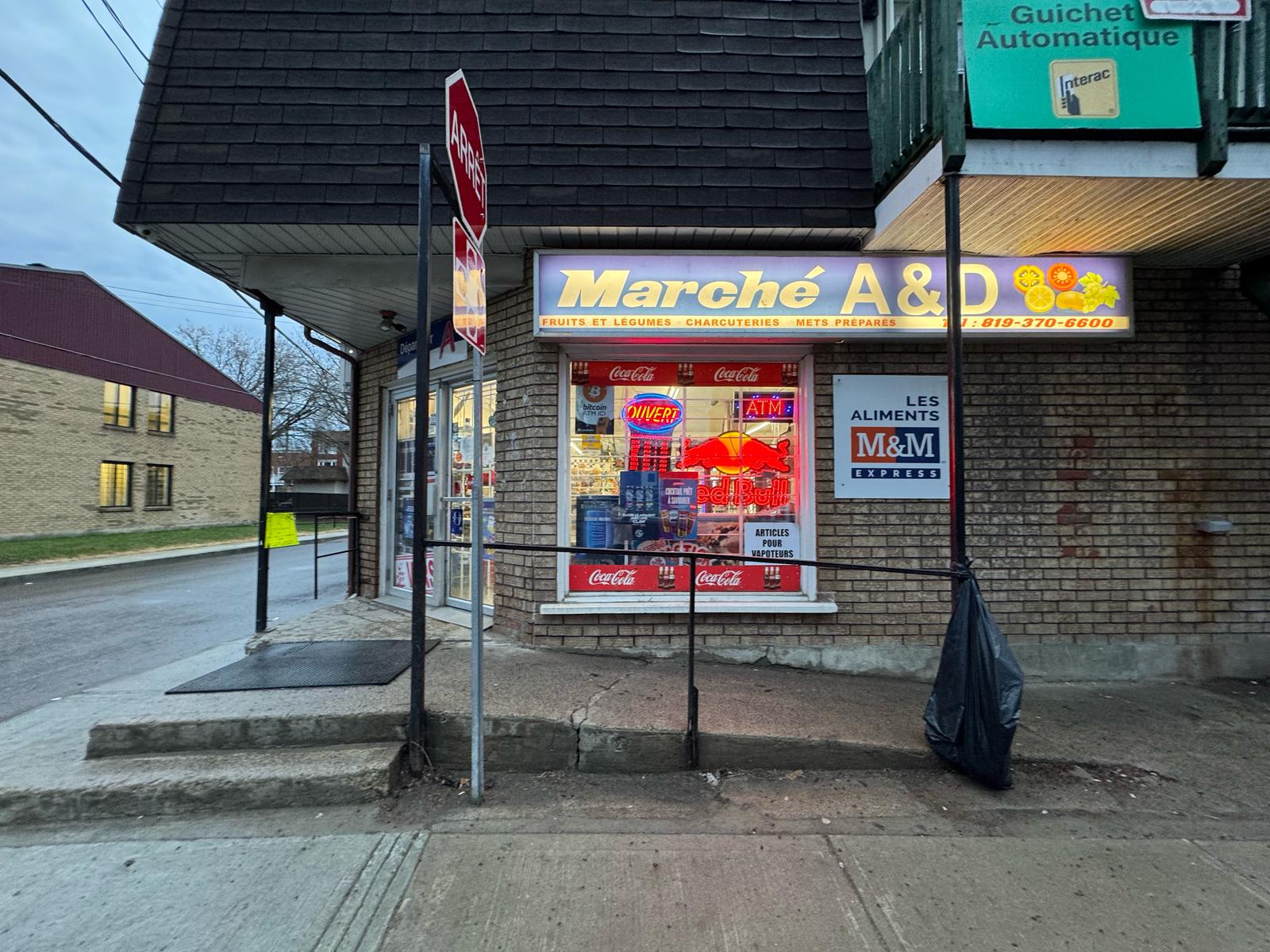 Distributeurs Bitcoin à Rue Saint Paul & Rue des Commissaires | Localcoin