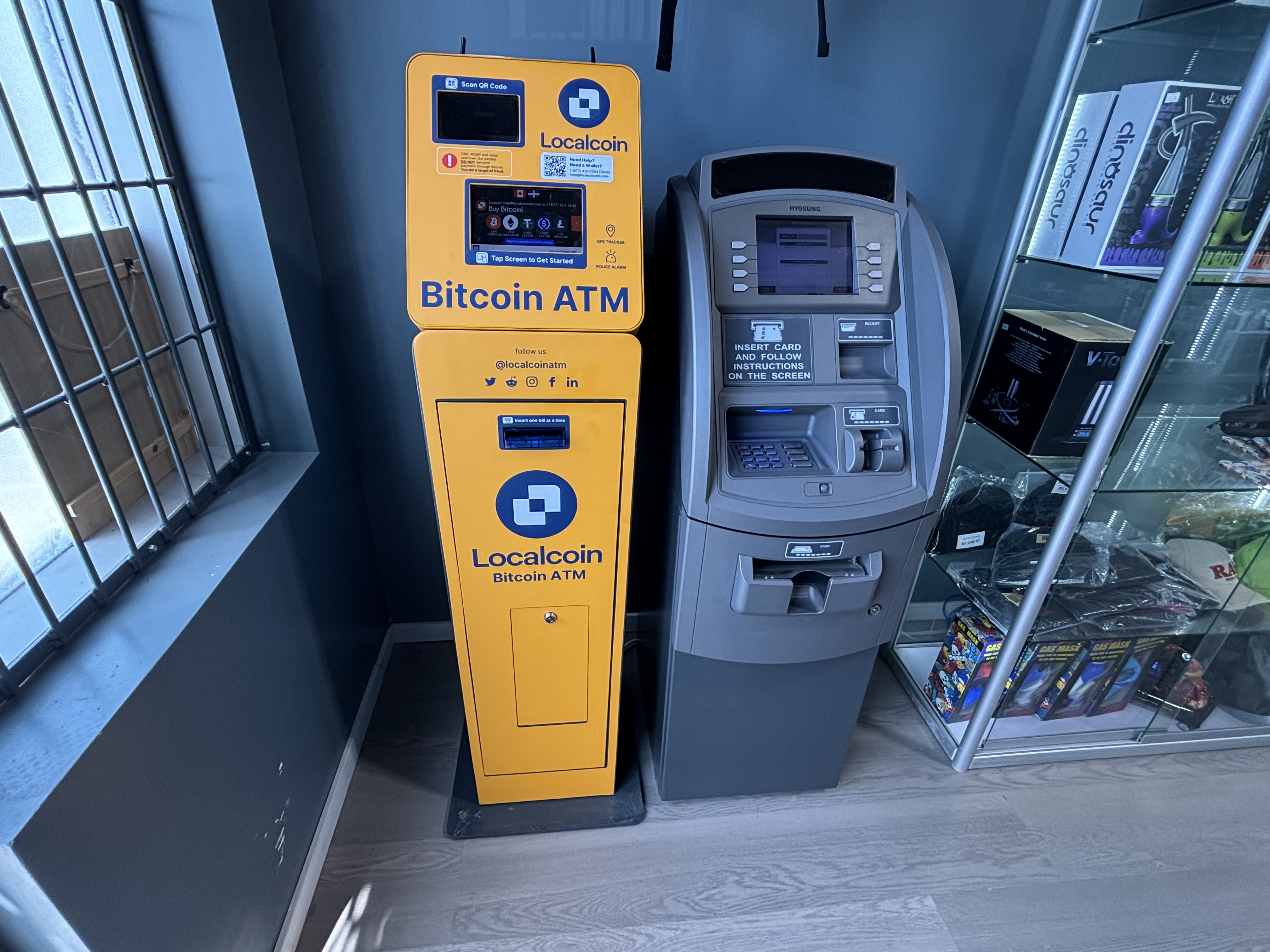 Image of Puff and Leaf Smoke