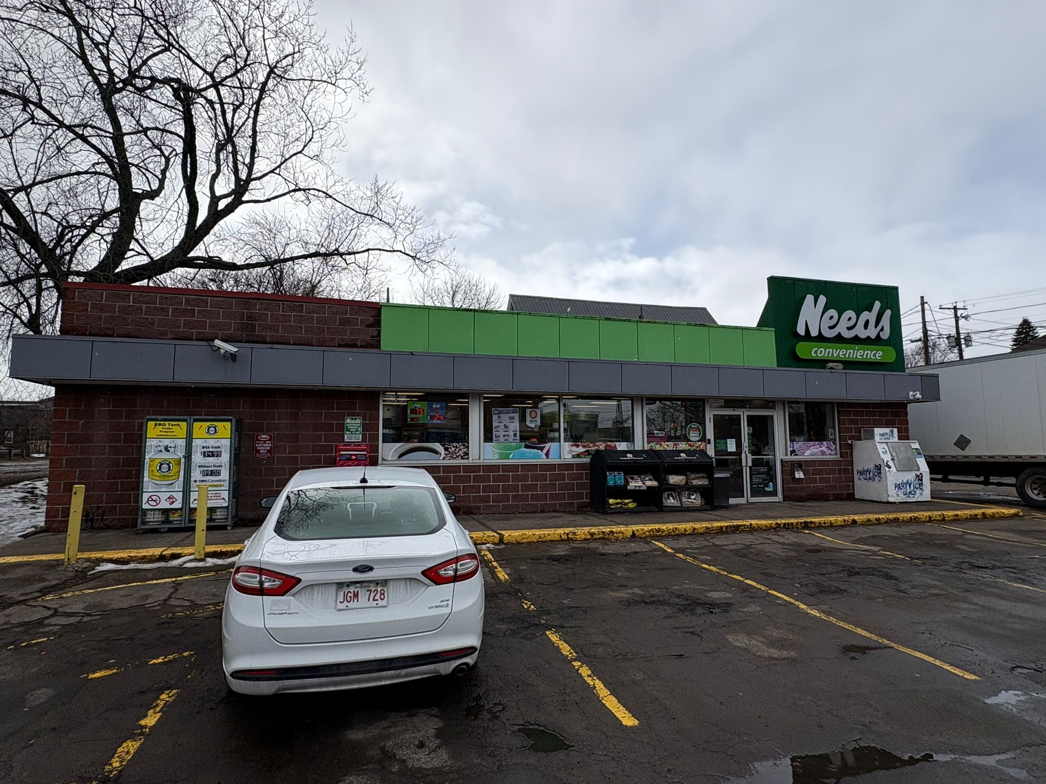 Image of Needs Convenience Mountain Rd