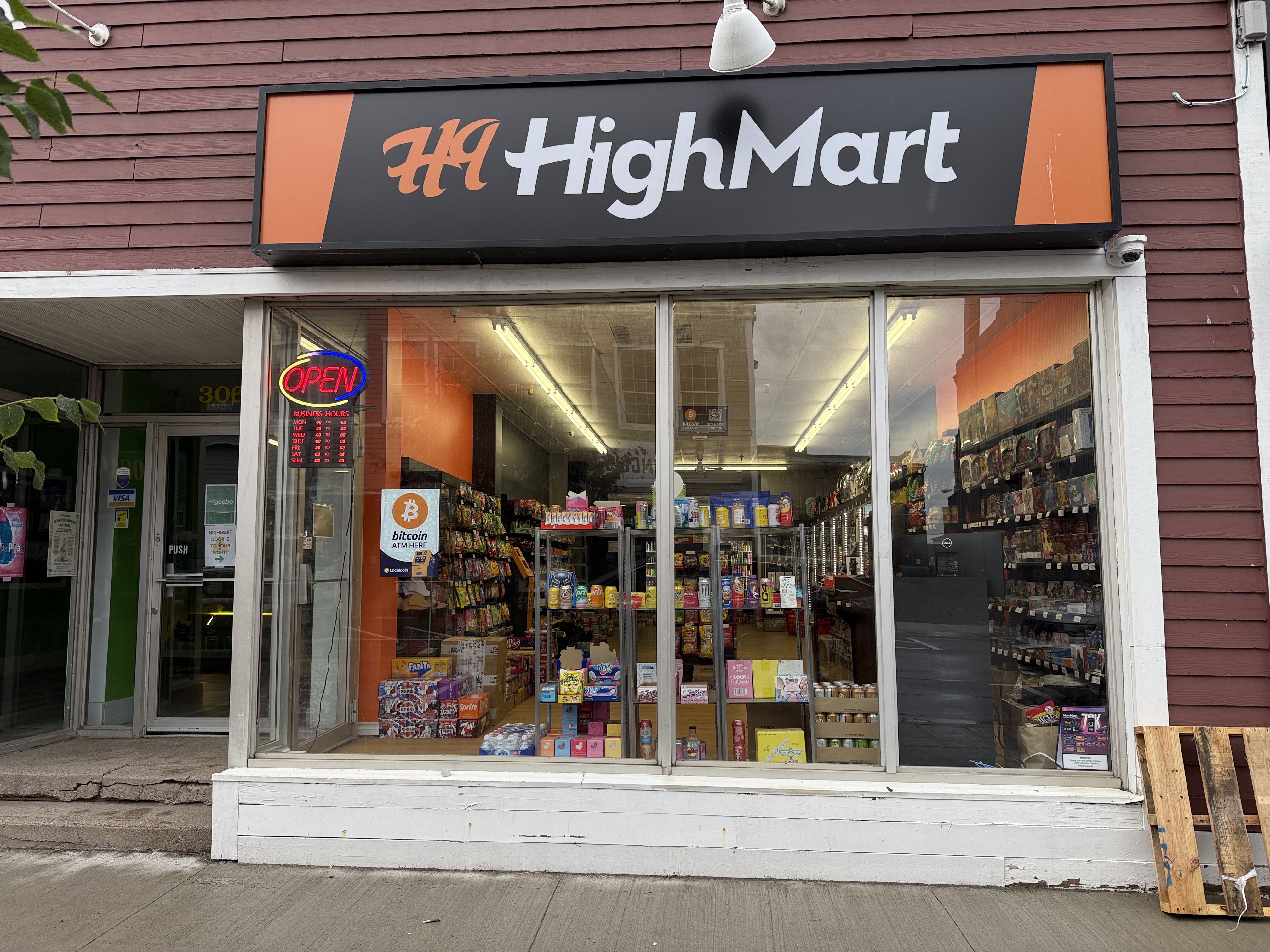 Image of HighMart Store