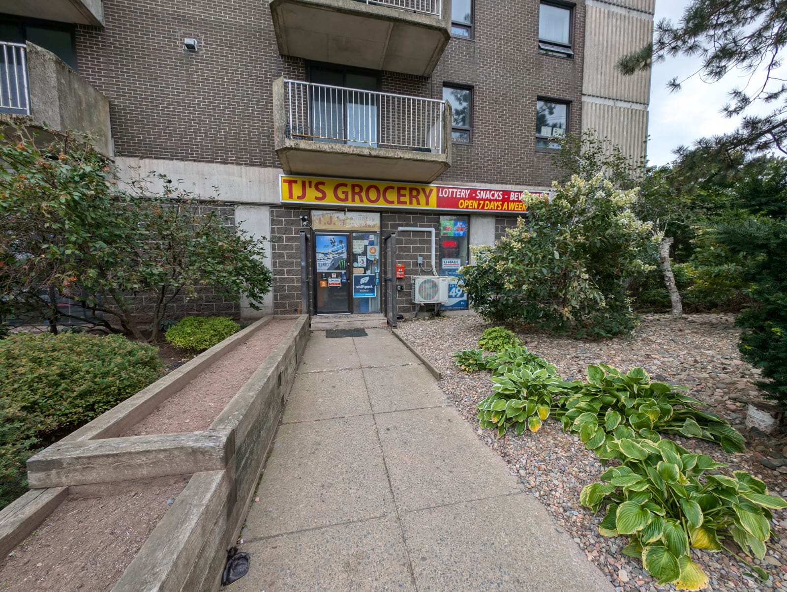 Image of TJ's Grocery