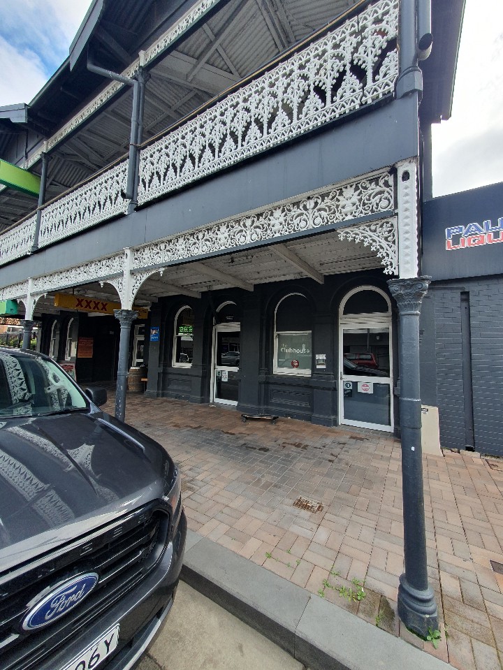 Image of Club House Hotel Singleton