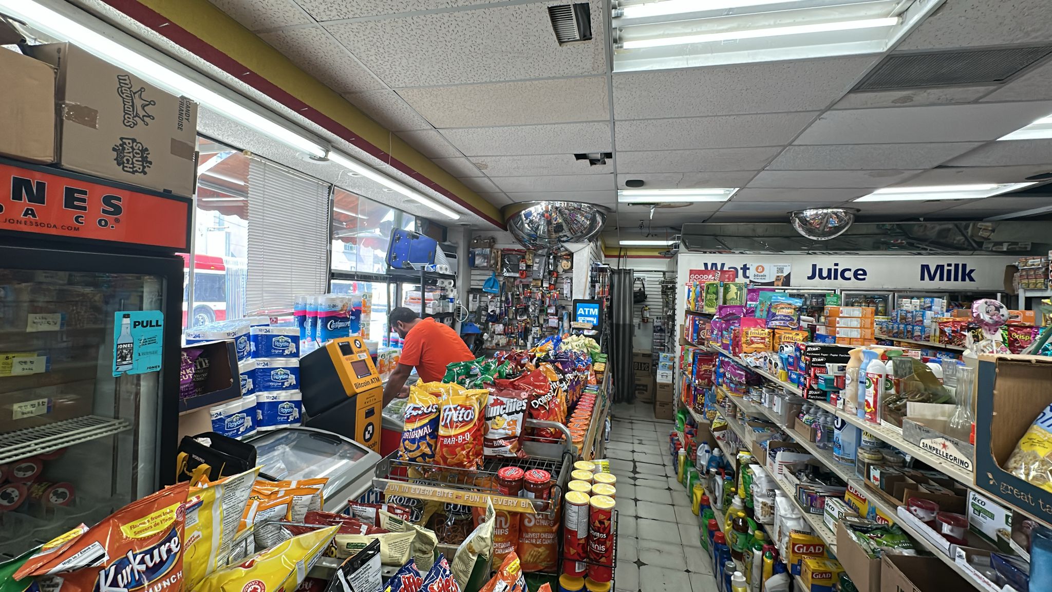 Image of Brother's Discount convenience