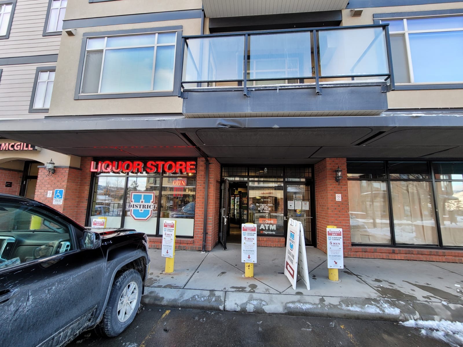 Image of U DISTRICT LIQUOR STORE