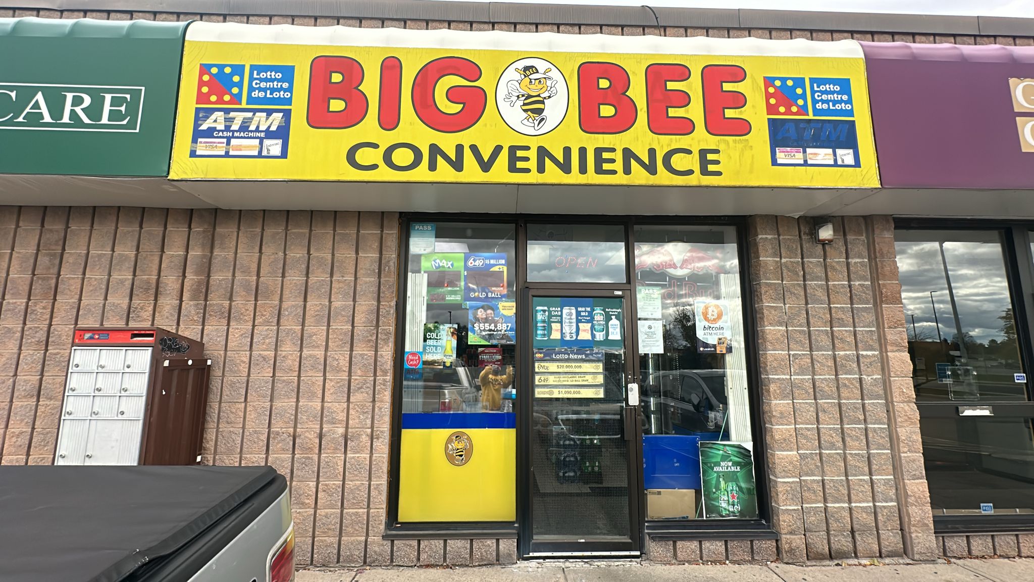 Image of Big Bee Convenience - Hamilton