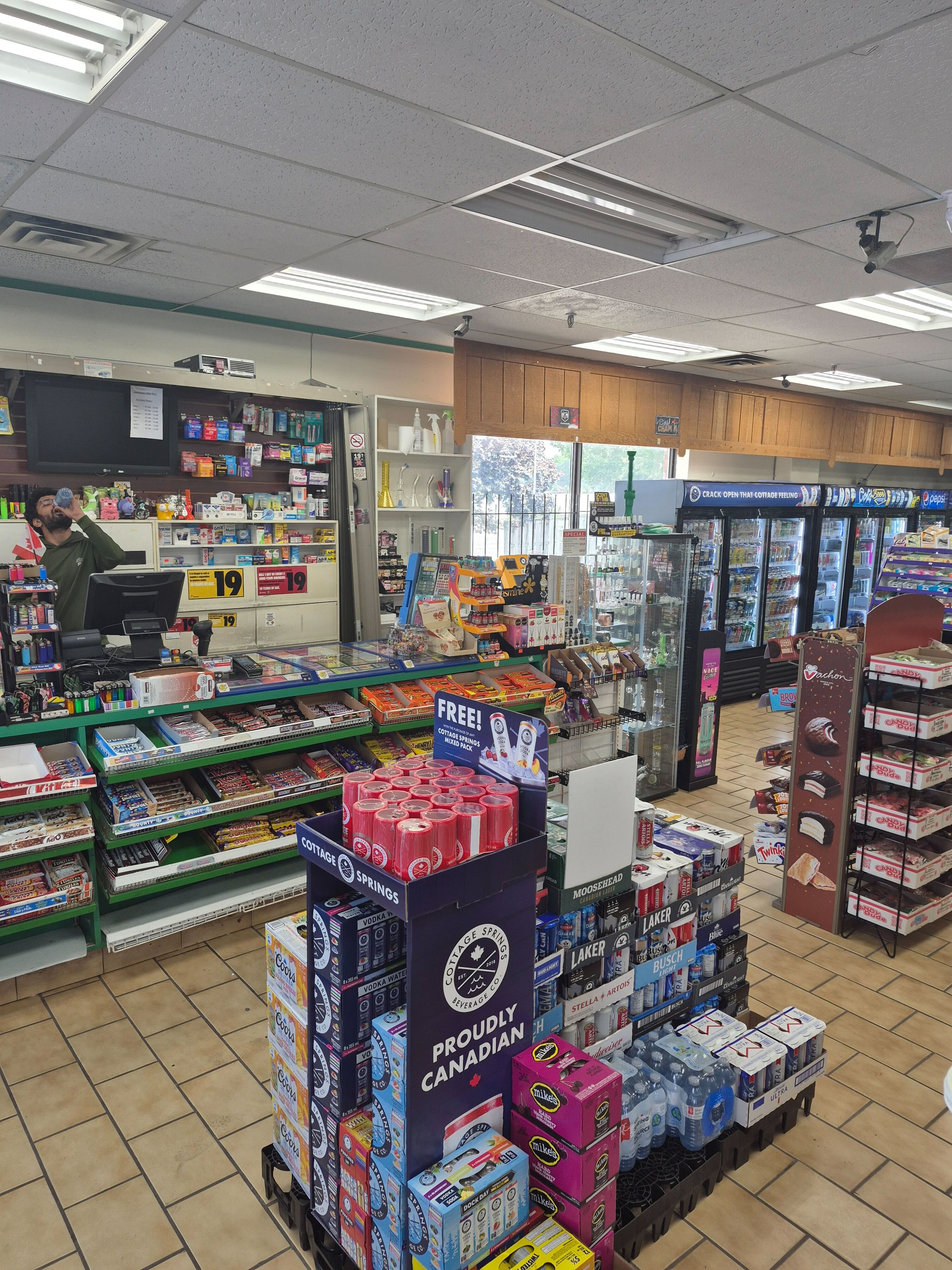 Image of Commissioners Mini Mart