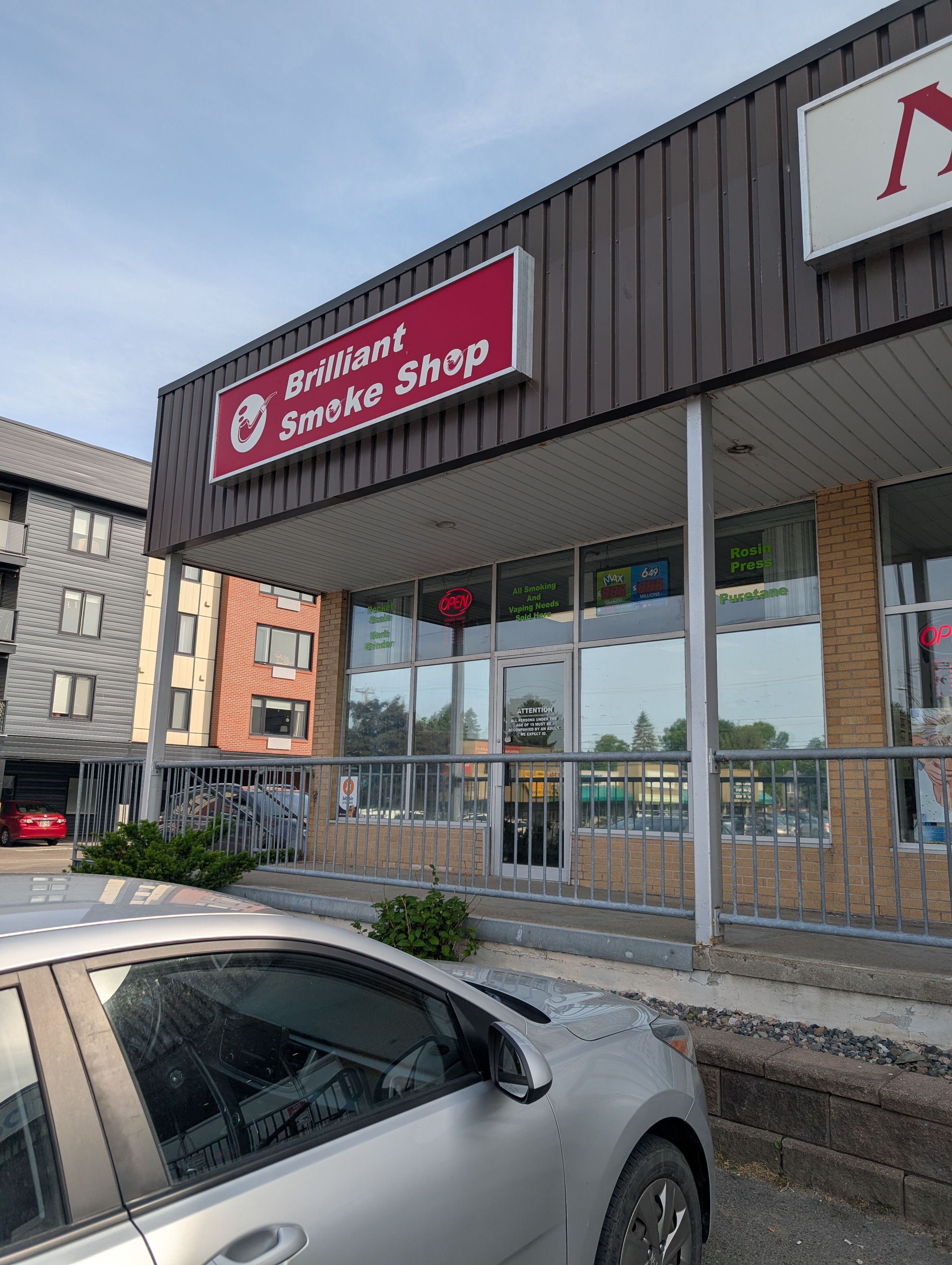 Image of Brilliant Smoke Shop