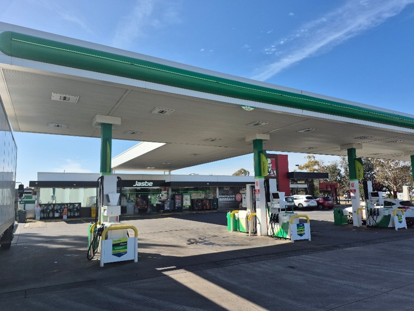 Image of BP Wyndham Vale Ultra