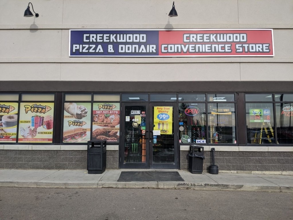 Image of Creekwood pizza and convenience