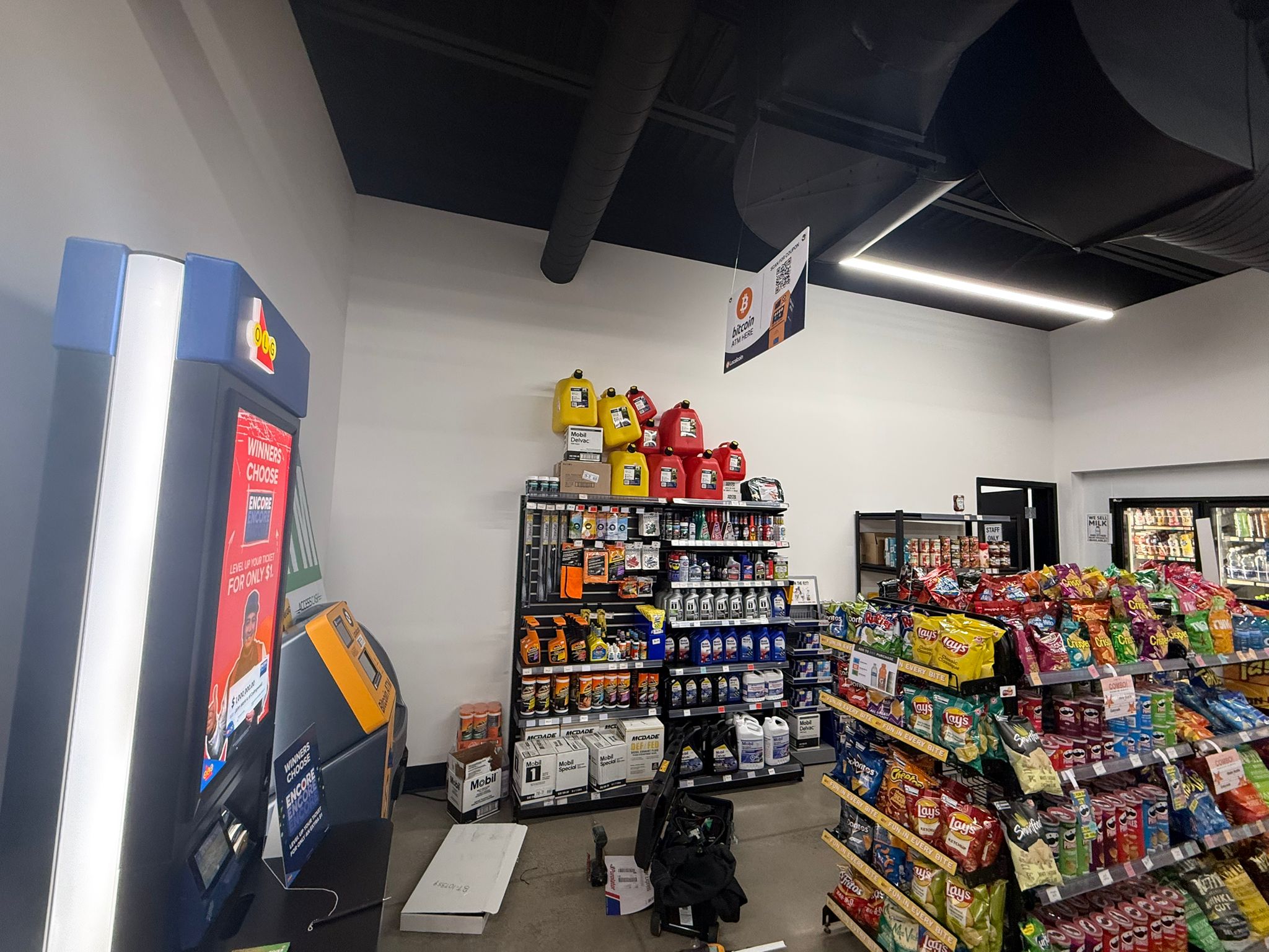 Image of Convenience Store - Mobil