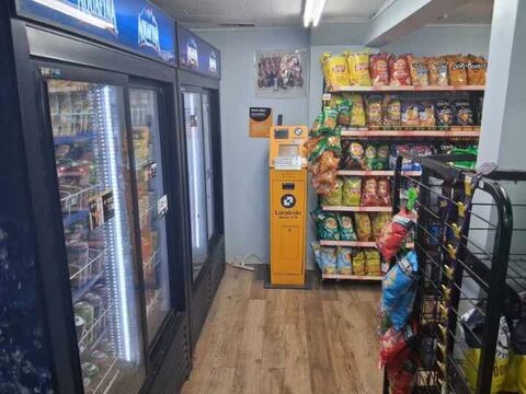 Image of Mikes Drive Thru and Convenience