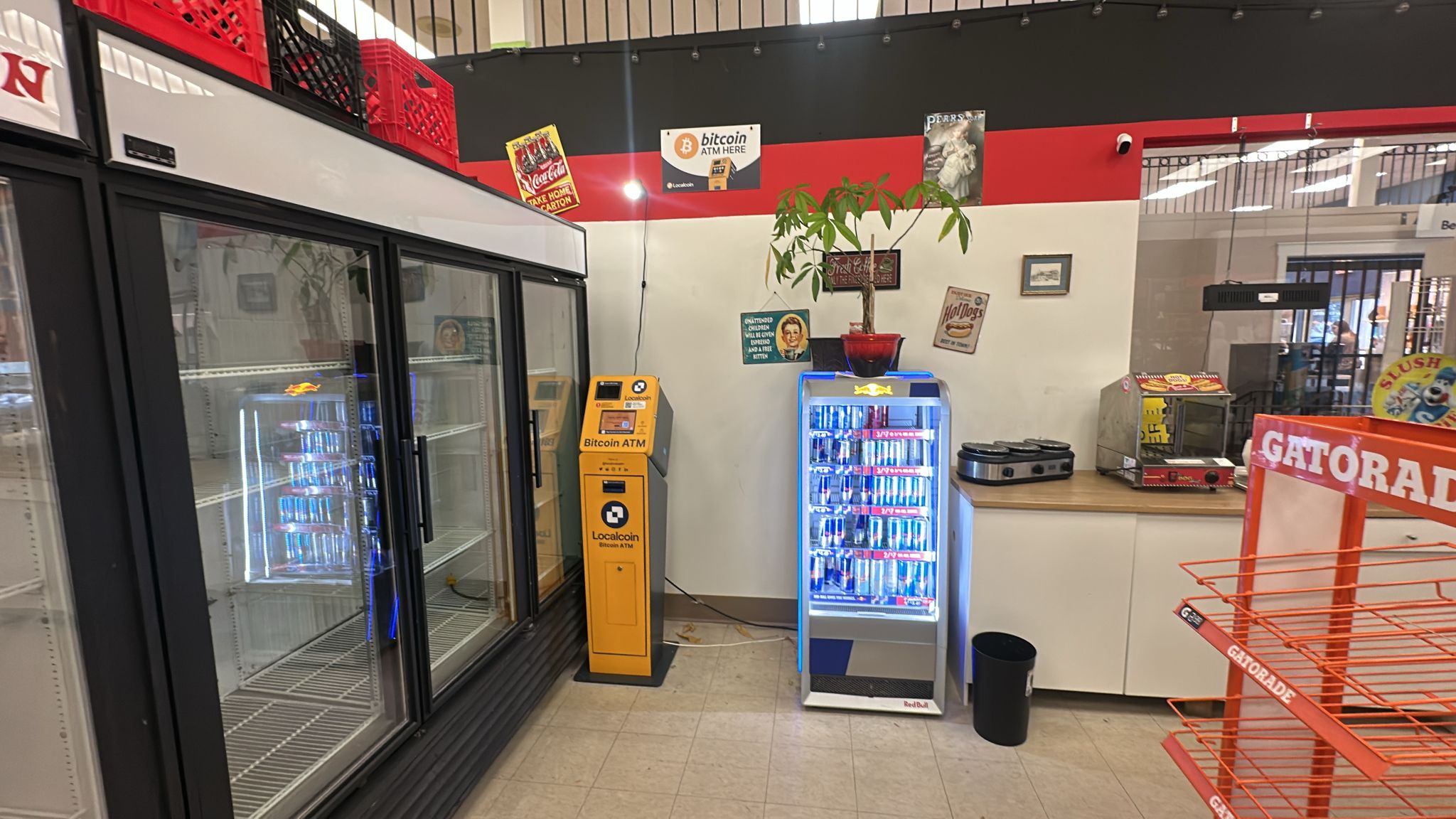 Image of Oscar's Variety