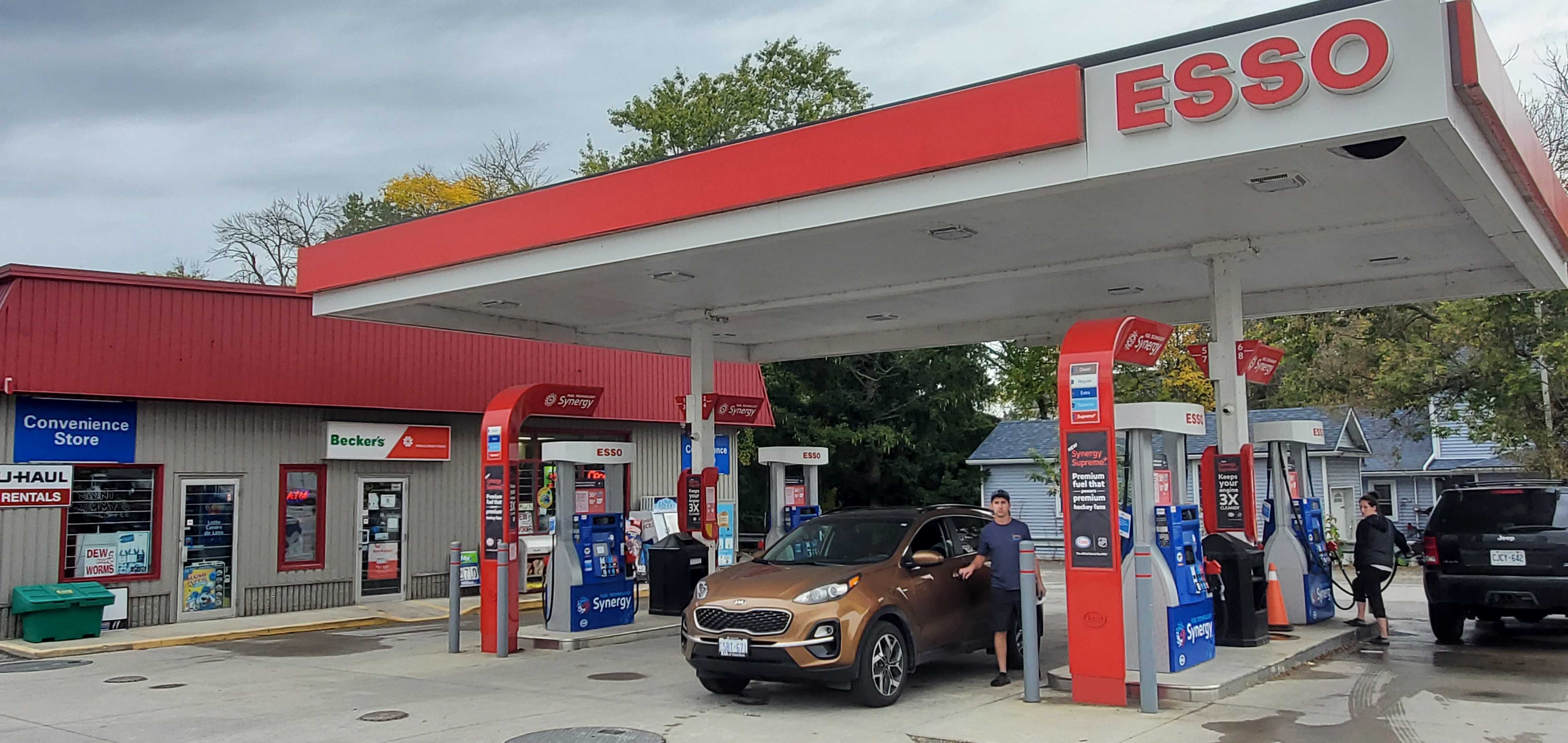 Image of Esso Beckers