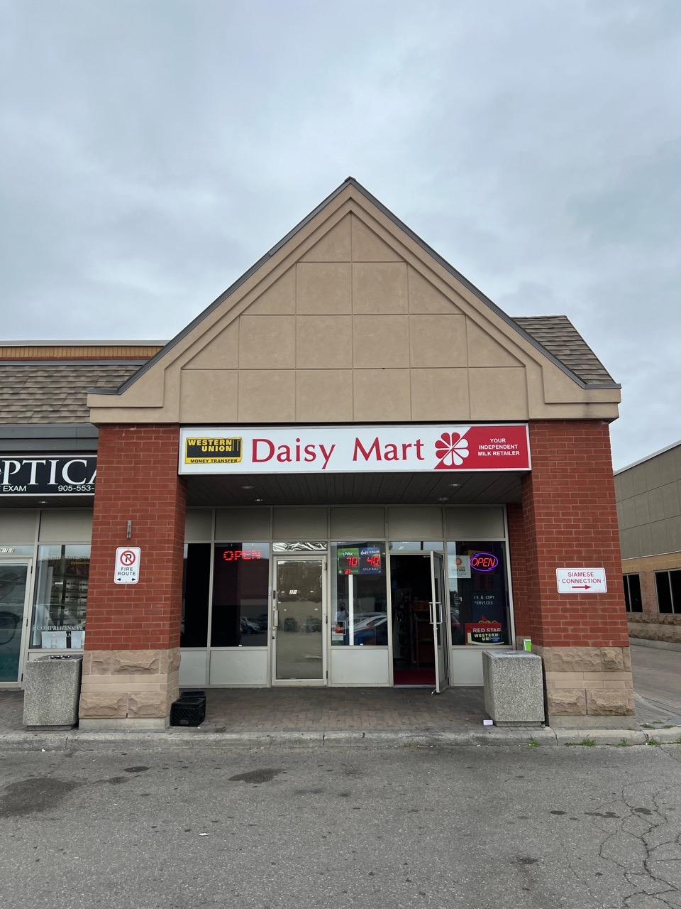 Image of Daisy Mart